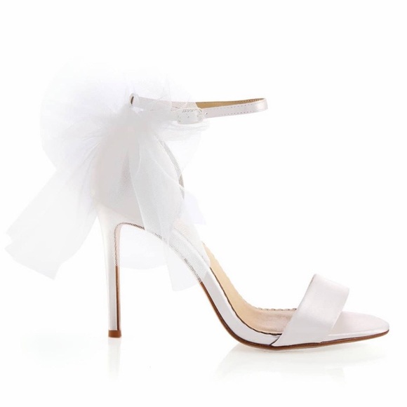 Bella Belle ELISE
Ivory Wedding Shoes With Bow Tulle                Size 7 (USA) - Picture 6 of 7